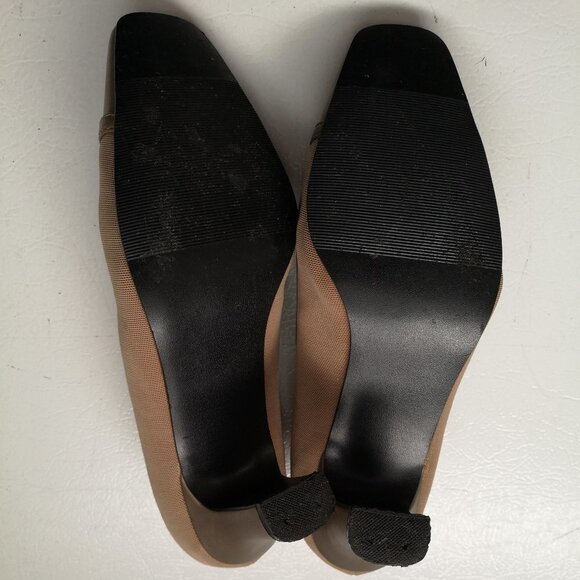 Tender Tootsies Lucille Ladies Size 6.5 Wide Tan & Gold Dress Shoes - Picture 3 of 5